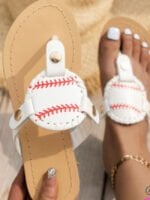 Baseball print thong casual slippers