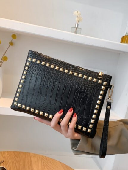 Black Crocodial Pattern Rivet Western Clutch