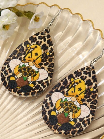 Christmas bee leopard earrings