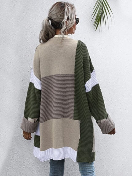 Contrasting color long knitted cardigan