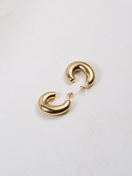 Fashion C ring hollow earrings