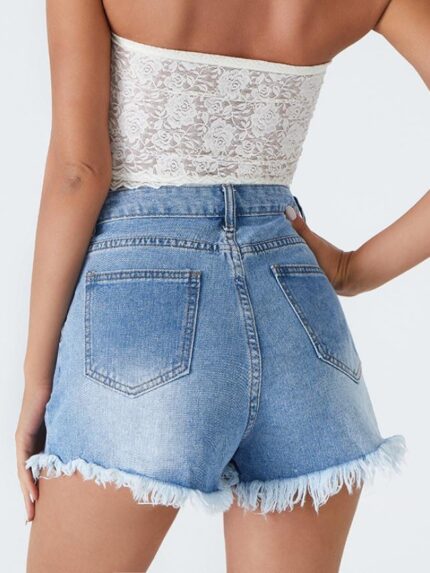 Fashion ripped frayed denim shorts