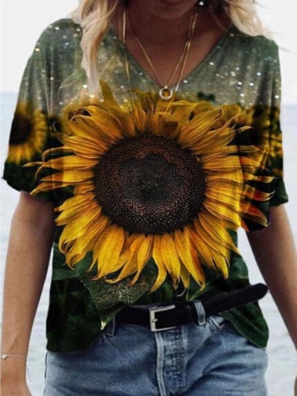 Wholesale Floral Print V-Neck Short Sleeve T-Shirt