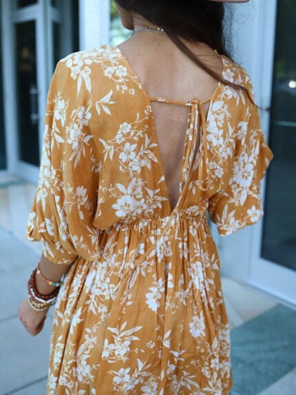 Wholesale Floral V-Neck Backless Dress