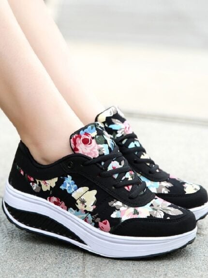 Floral print lace-up platform shoes