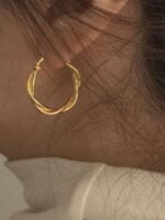 Golden twist line earrings