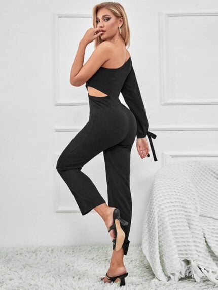 Hollow out slant-shoulder jumpsuit