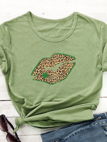 Leopard Lips Clover Print Short Sleeve T-shirt