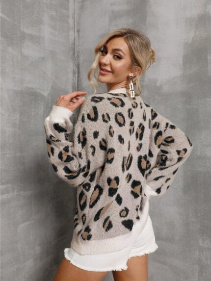 Leopard crewneck knitted sweater