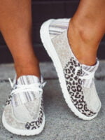 Leopard stitch lace-up canvas shoes