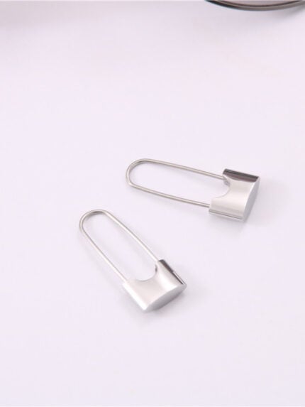 Lock shaped long earrings