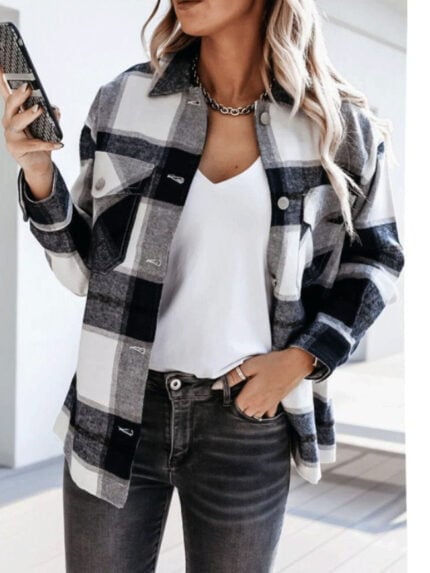 Plaid Pattern Buttoned Jacket