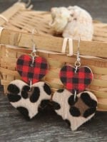 Plaid heart-shaped leather earrings