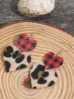 Plaid heart-shaped leather earrings