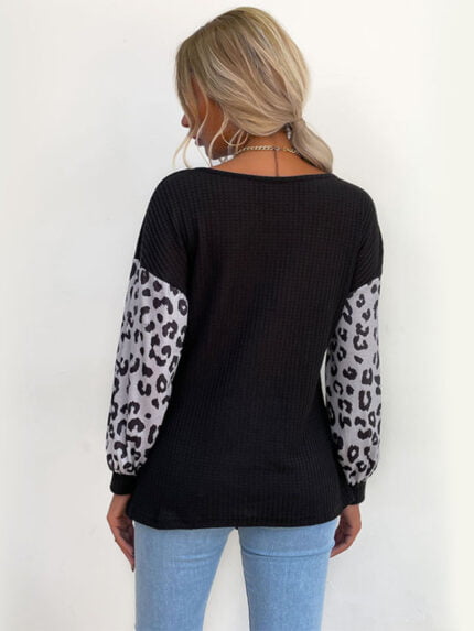 Round neck panelled leopard print top