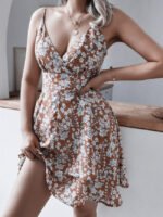 Wholesale Sexy V-Neck Sling Floral Pleated Dress