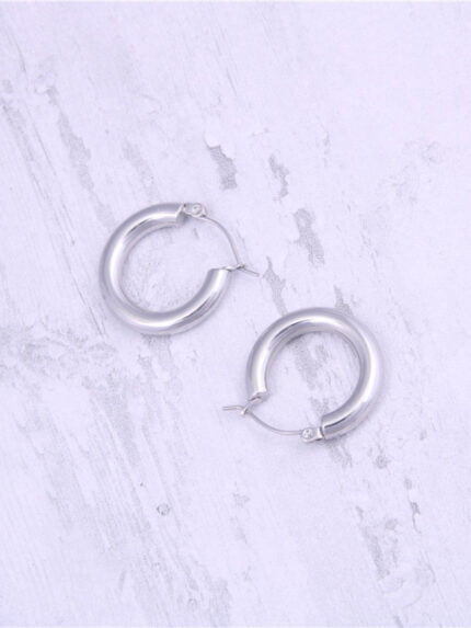 Simple plain small thick round earrings