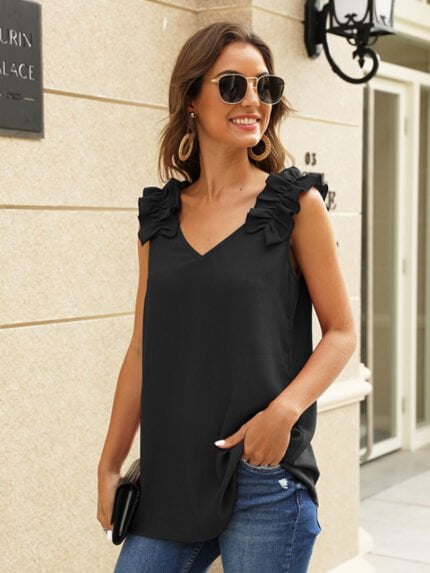 Solid Color Pleated V-Neck Shirt Vest