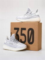 UYEEZY Grey Lace-Up Mesh Sport Shoes