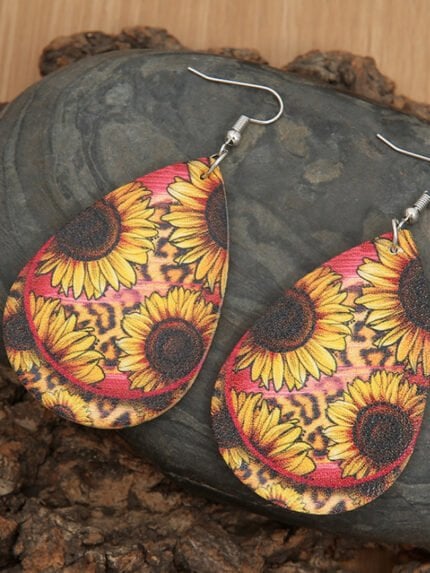 Vintage sunflower-print leather earrings