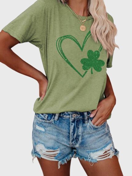 Wholesale Clover Heart Print Short Sleeved T-Shirt