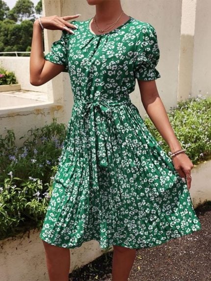 Wholesale Green Floral Ruffle Sleeve Pleated Dress