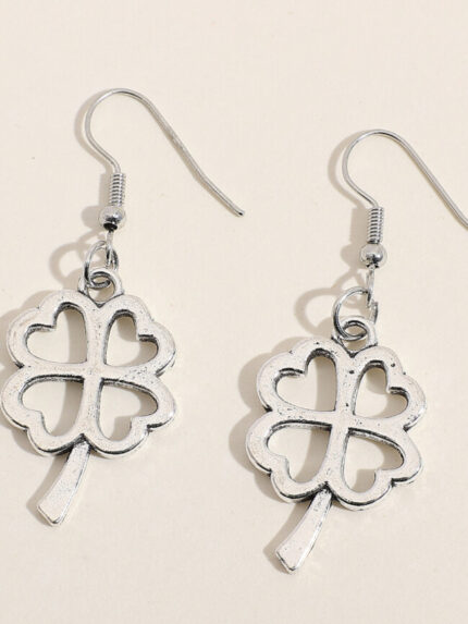 Wholesale Simple four-leaf clover openwork heart earrings