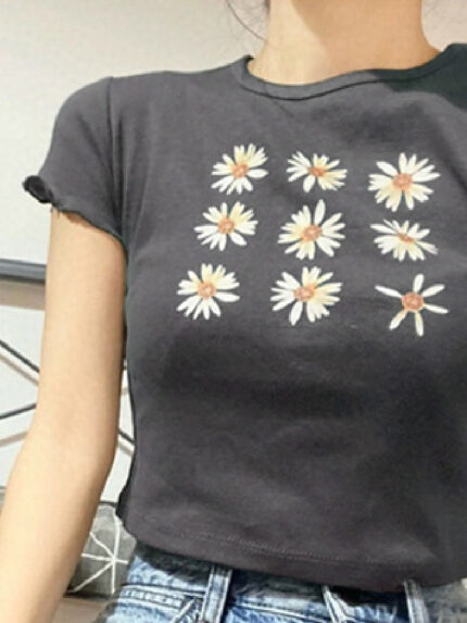 Wholesale Daisy Graphic T-shirt