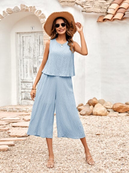 Wholesale Solid Color Loose Sleeveless Jumpsuit