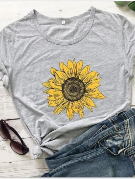 Wholesale Sunflower Print Short Sleeve Tee