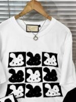 Wholesale Oversized Round-neck Rabbits Animal Print T-Shirt