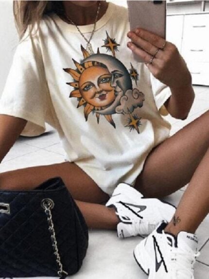 Wholesale Sun And Moon Graphic T-Shirt