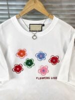 Wholesale Sweet Floral T-shirt