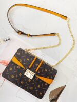 Wholesale Retro Print Chain Bag