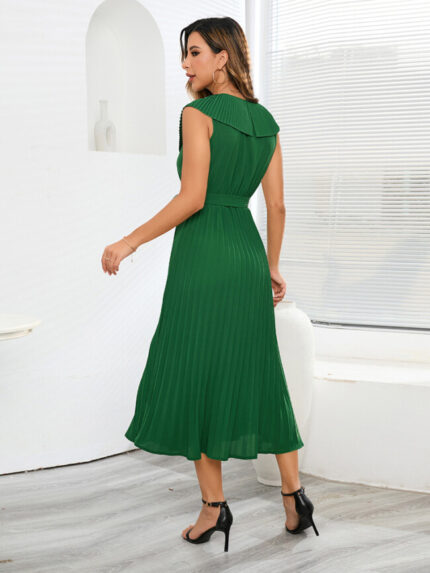 Wholesale Sexy Sleeveless V Neck Pleated Dress