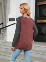 Wholesale Color Block Round Neck Long Sleeve Top