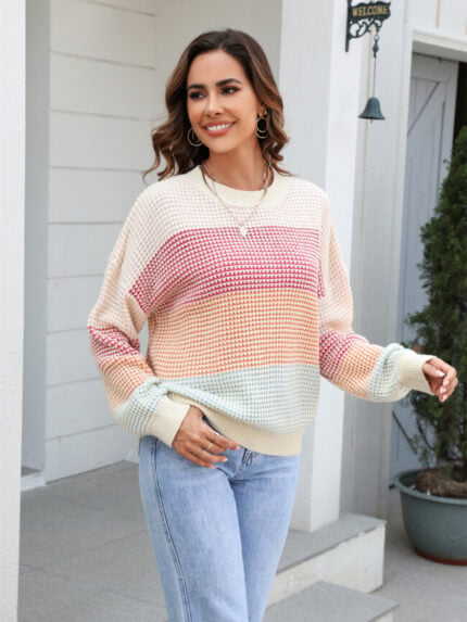 Wholesale Contrasting Color Crew Neck Sweater