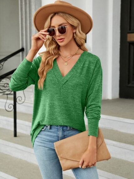 Wholesale Solid Color V-neck Casual Long Sleeved T-shirt