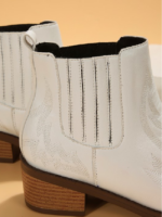 Wholesale Retro Chunky Heel Embroidered Ankle Boots