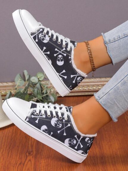 Wholesale Skull Print Lace-Up Canvas Shoes