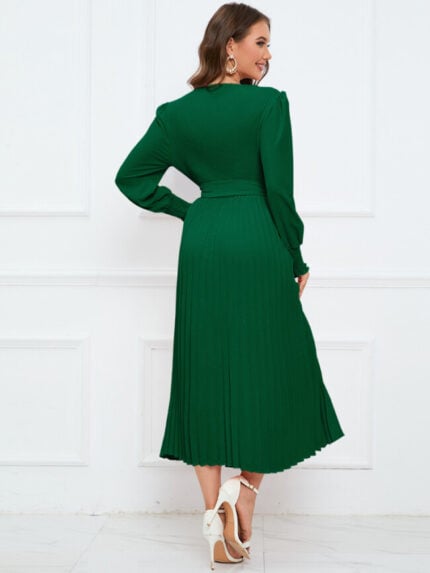 Wholesale Solid Color Puff Sleeve Pleated Dress