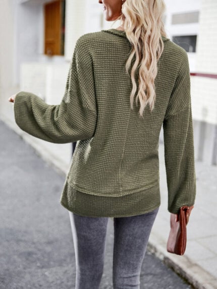 Wholesale V Neck Pocket Casual Long Sleeve Top