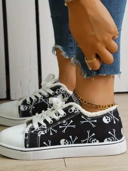 Wholesale bones skull canvas shoes