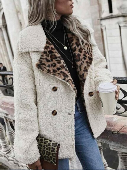 Wholesale Leopard print paneled plush long-sleev jacket