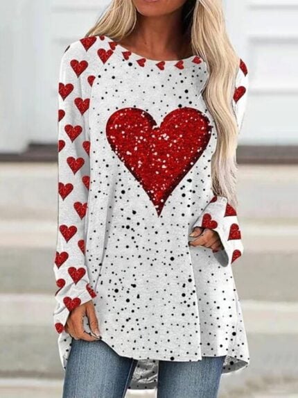 Wholesale heart pattern print long sleeve top