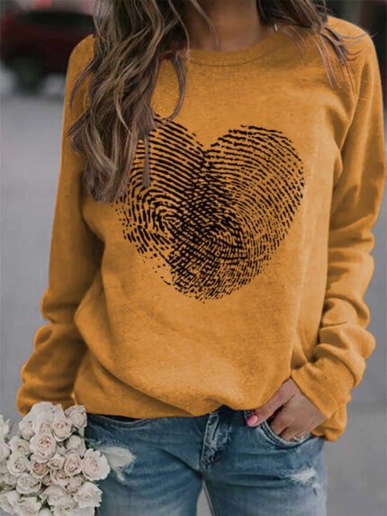 Wholesale line heart pattern printed long sleeve top