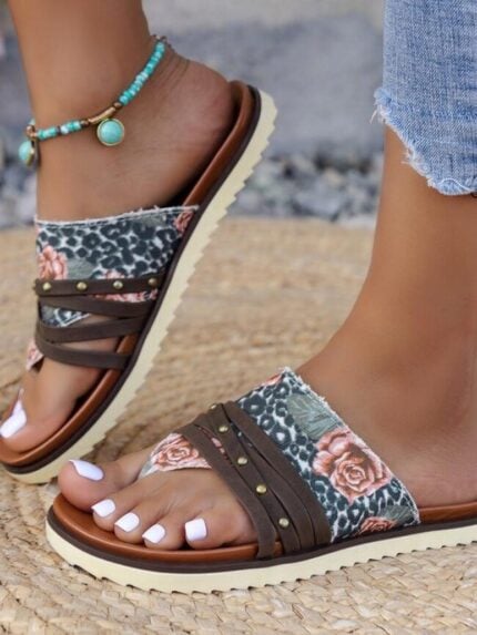 Wholesale nation print rivet Flat Thong Sandals