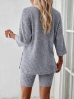 Wholesale Knit Round Neck Three-quater Sleeve Top and Middle Pants Sets