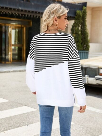 Wholesale Solid and Stripe Contrast Color Round Neck Slit Hem Sweatshirt